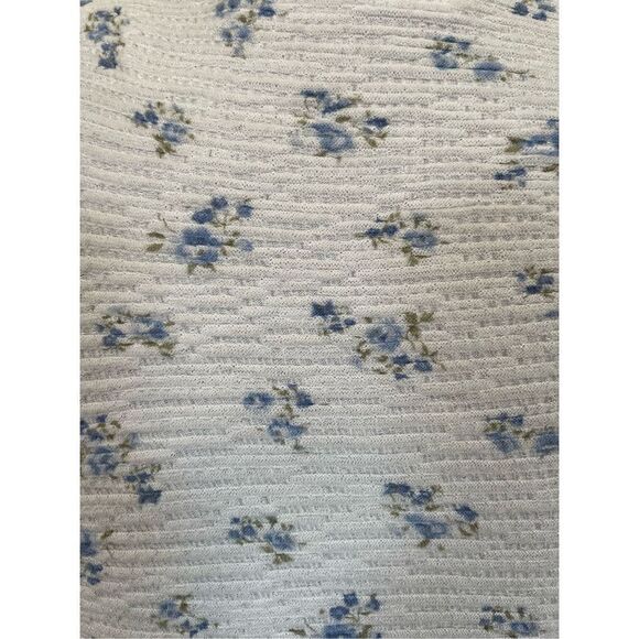 Hollister Cropped Blue Floral Top - XS - Picture 4 of 6